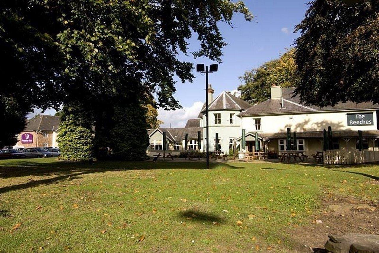 Premier Inn Wrexham North Exteriér fotografie